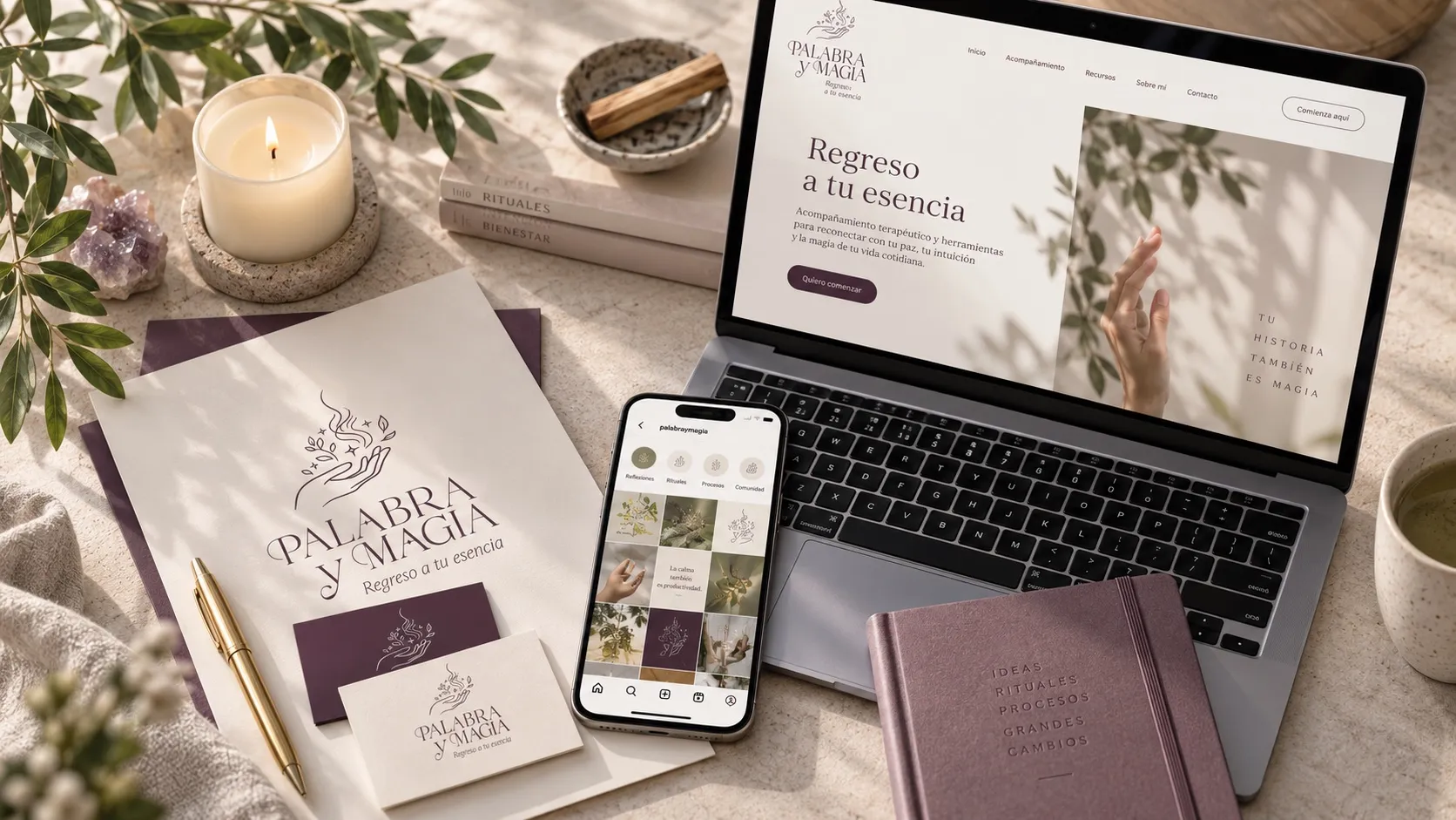 Palabra y Magia website, cards and phone on a table